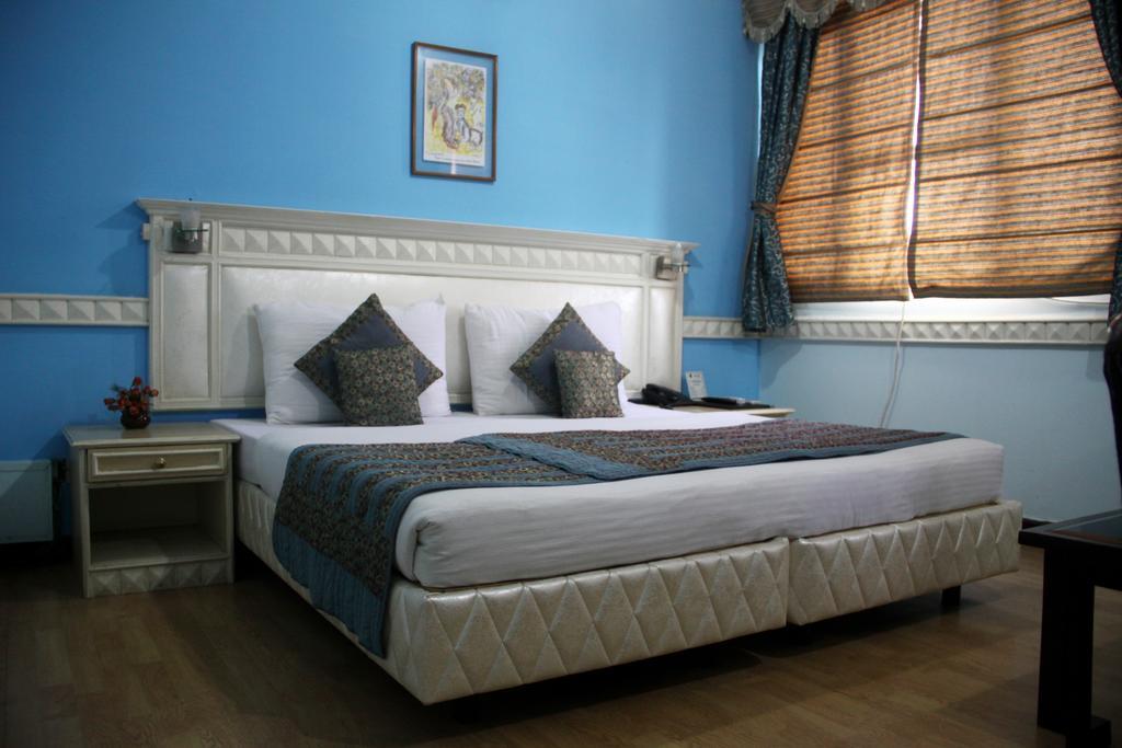 Hotel Amar Inn- Lajpat Nagar Central Market New Delhi Buitenkant foto