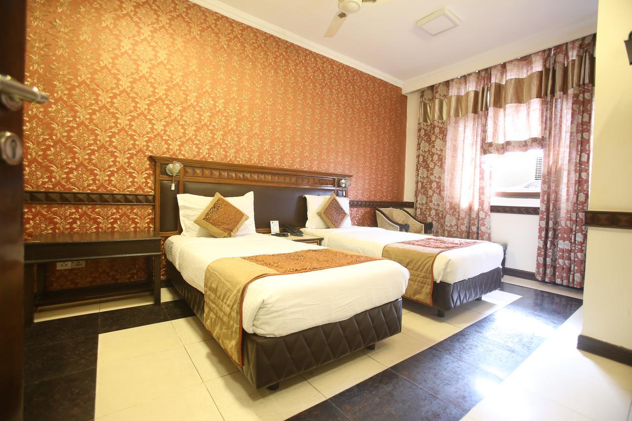 Hotel Amar Inn- Lajpat Nagar Central Market New Delhi Buitenkant foto
