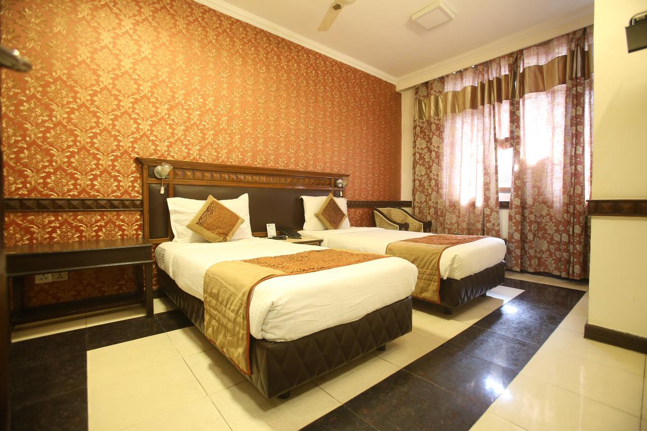 Hotel Amar Inn- Lajpat Nagar Central Market New Delhi Buitenkant foto